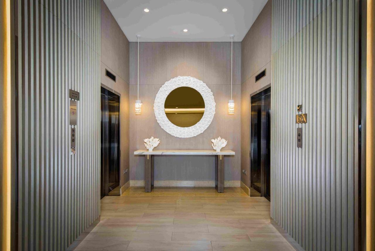 Beach Rotana - All Suites Abu Dhabi Exterior photo